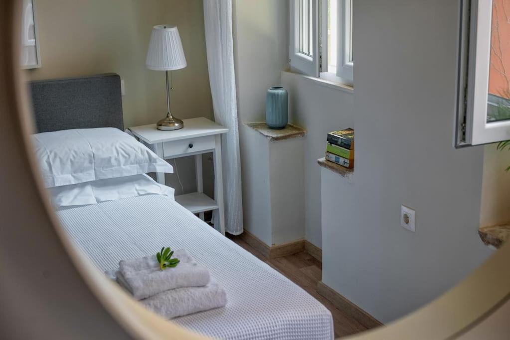 Newly Renovated 1730'S Venetian Loft Apartment Corfu  Exterior photo
